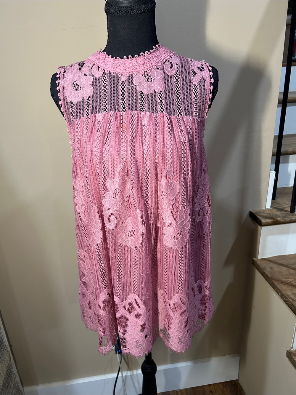 Xhilaration M rose Pink Lace Sleeveless Party Tunic  LN